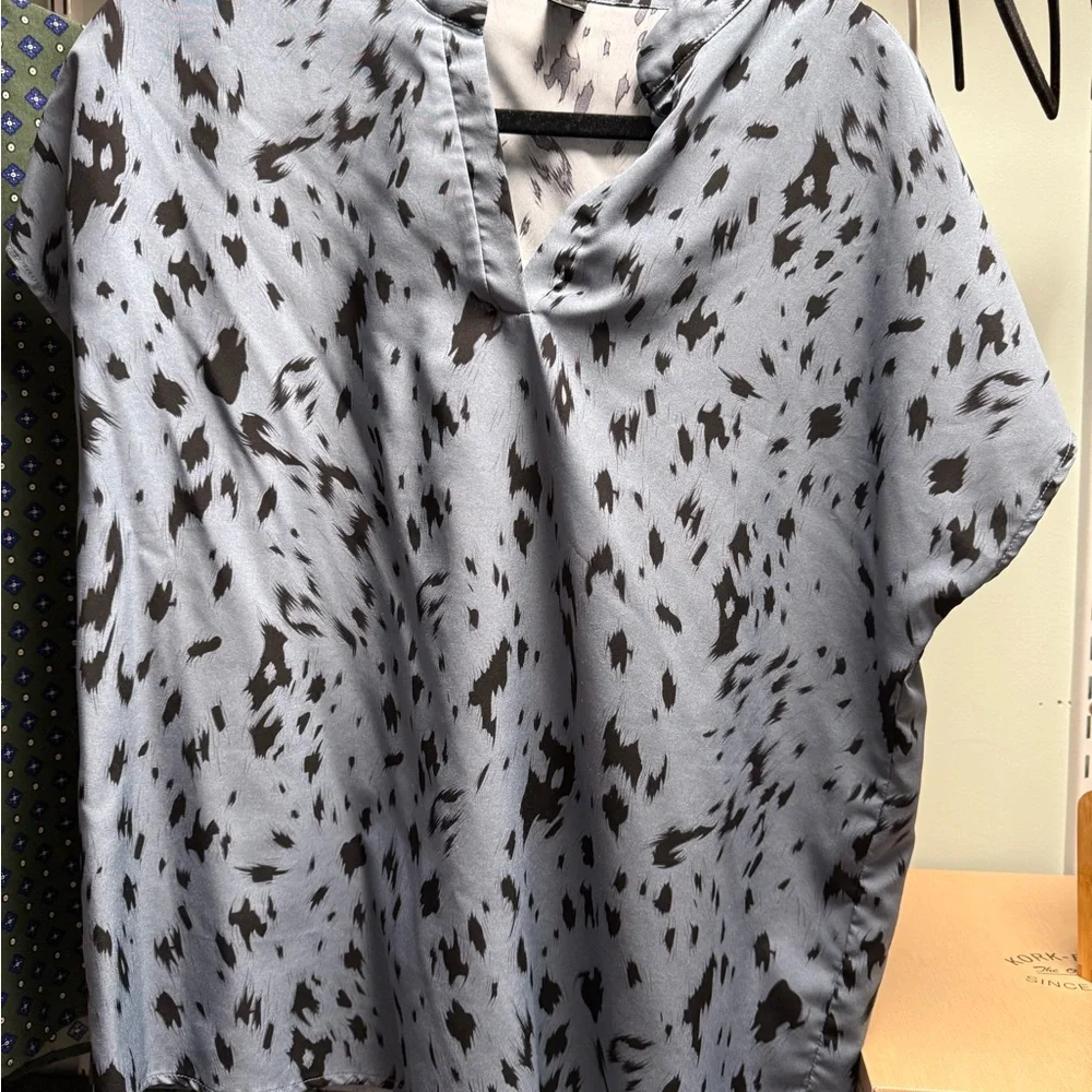 Three SHEIN Tops - Picture 5 of 10